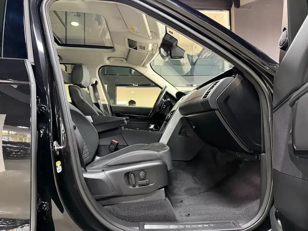 Land Rover Discovery 2021 из CN, фото 9