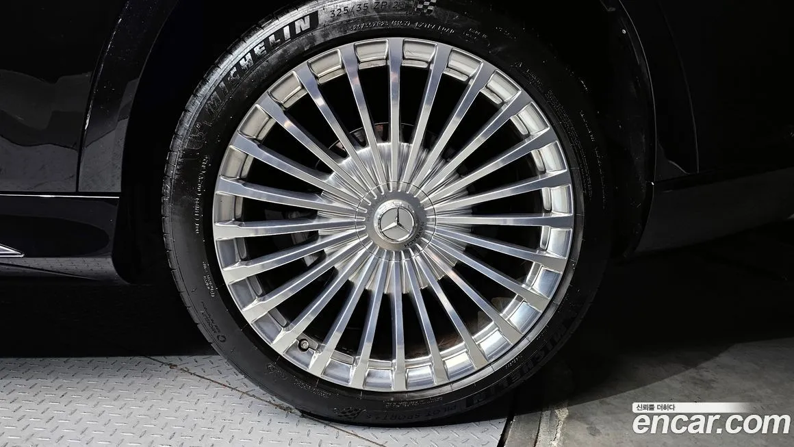 Mercedes-Benz GLS-Class 2023 из KR, фото 5