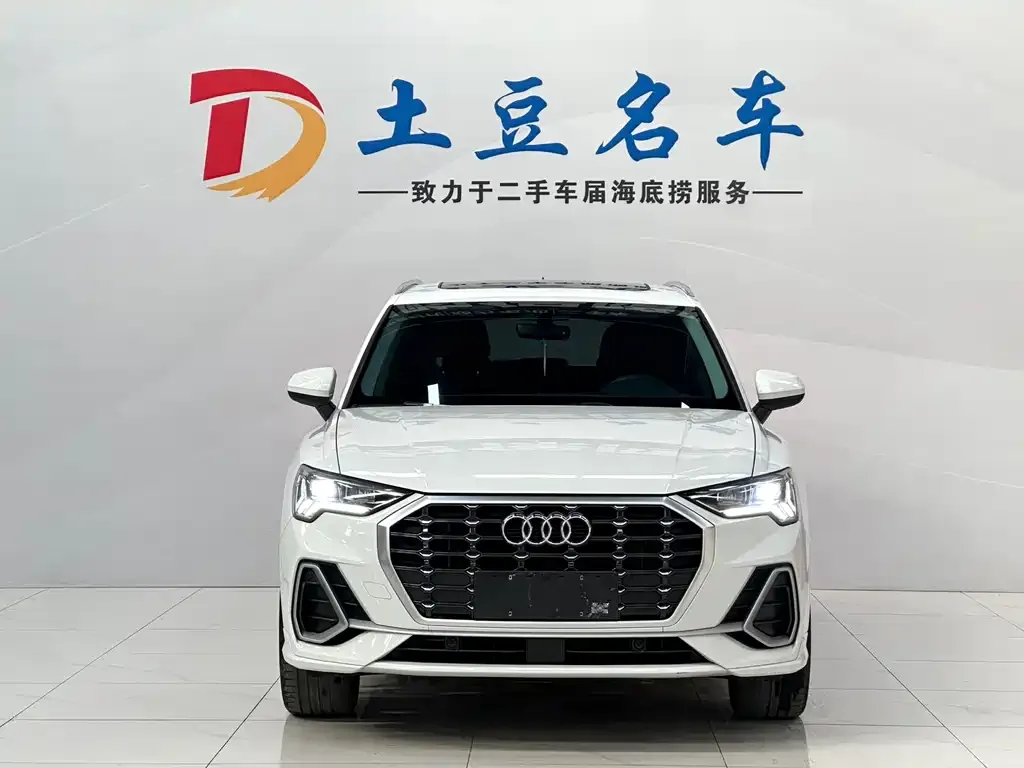 Audi Q3 2022 из CN, фото 2