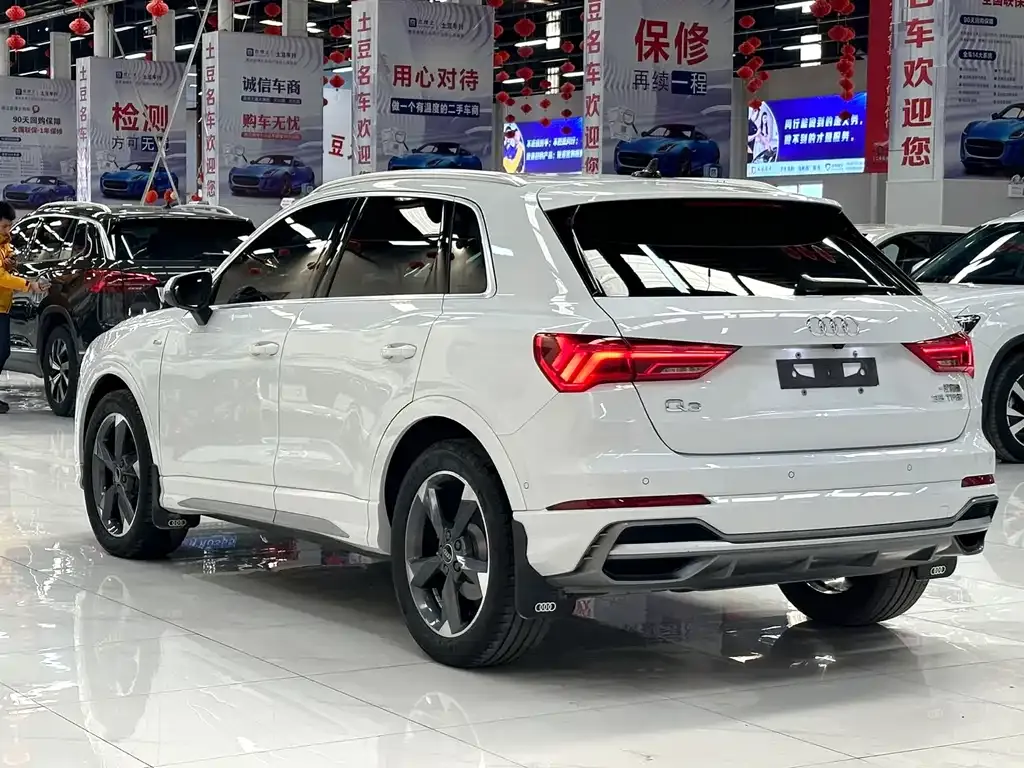 Audi Q3 2022 из CN, фото 4
