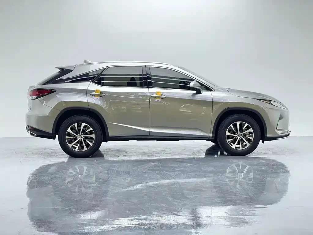 Lexus RX — фото 7