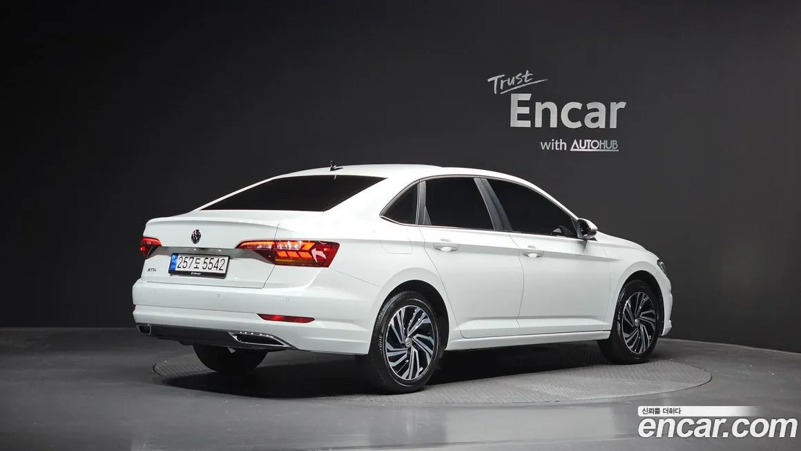 Volkswagen Jetta 2021 из KR, фото 2