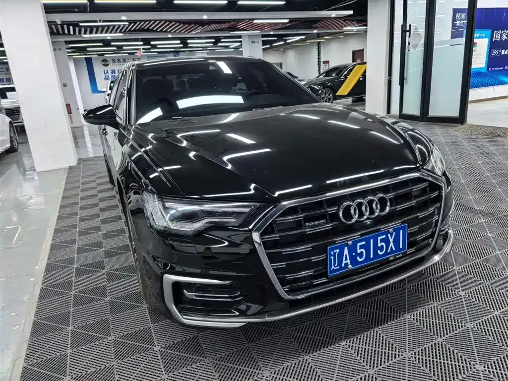 Audi A6L 2023 из CN, фото 3