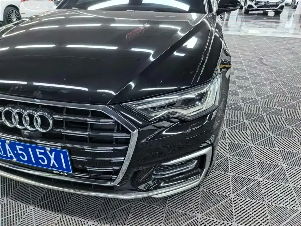 Audi A6L 2023 из CN, фото 4