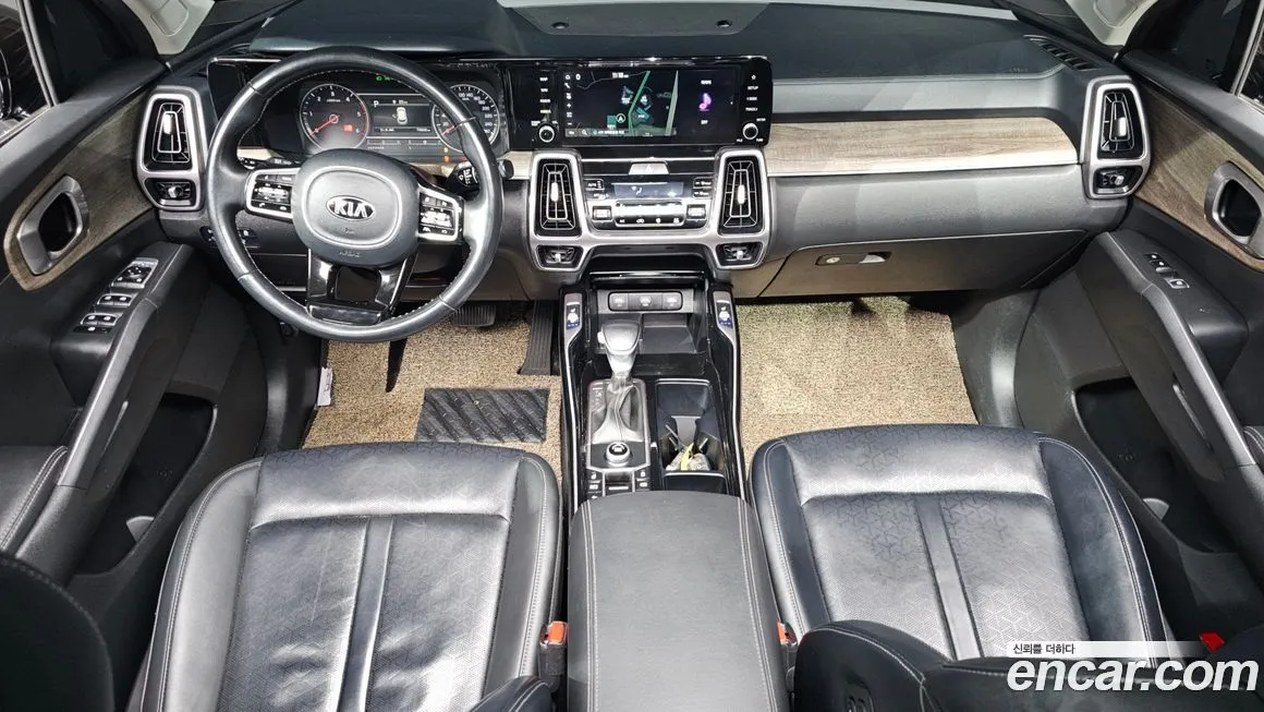 Kia Sorento — фото 7
