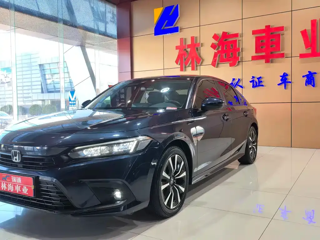 Honda Civic 2024 из CN, фото 2