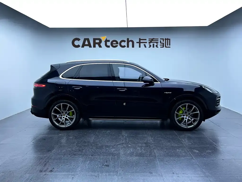 Porsche Cayenne Hybrid 2022 из CN, фото 4