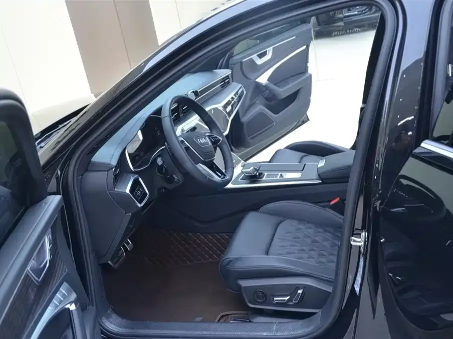 Audi A6L 2025 из CN, фото 4