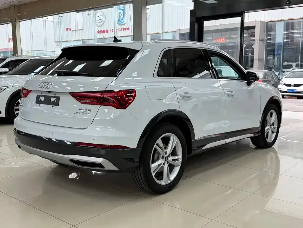 Audi Q3 2022 из CN, фото 7