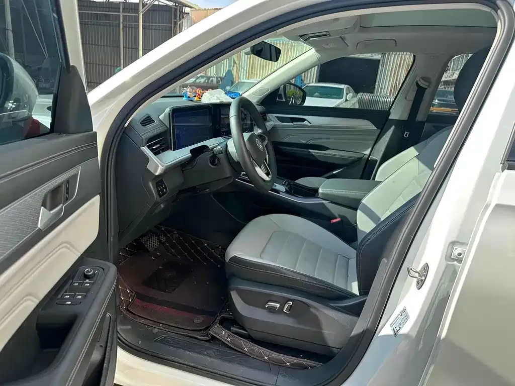 Volkswagen Tavendor 2023 из CN, фото 7