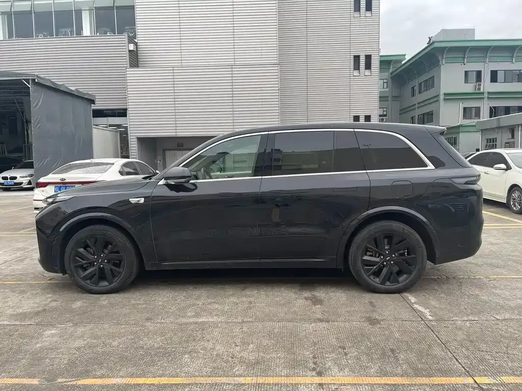 Li Auto L8 2023 из CN, фото 4