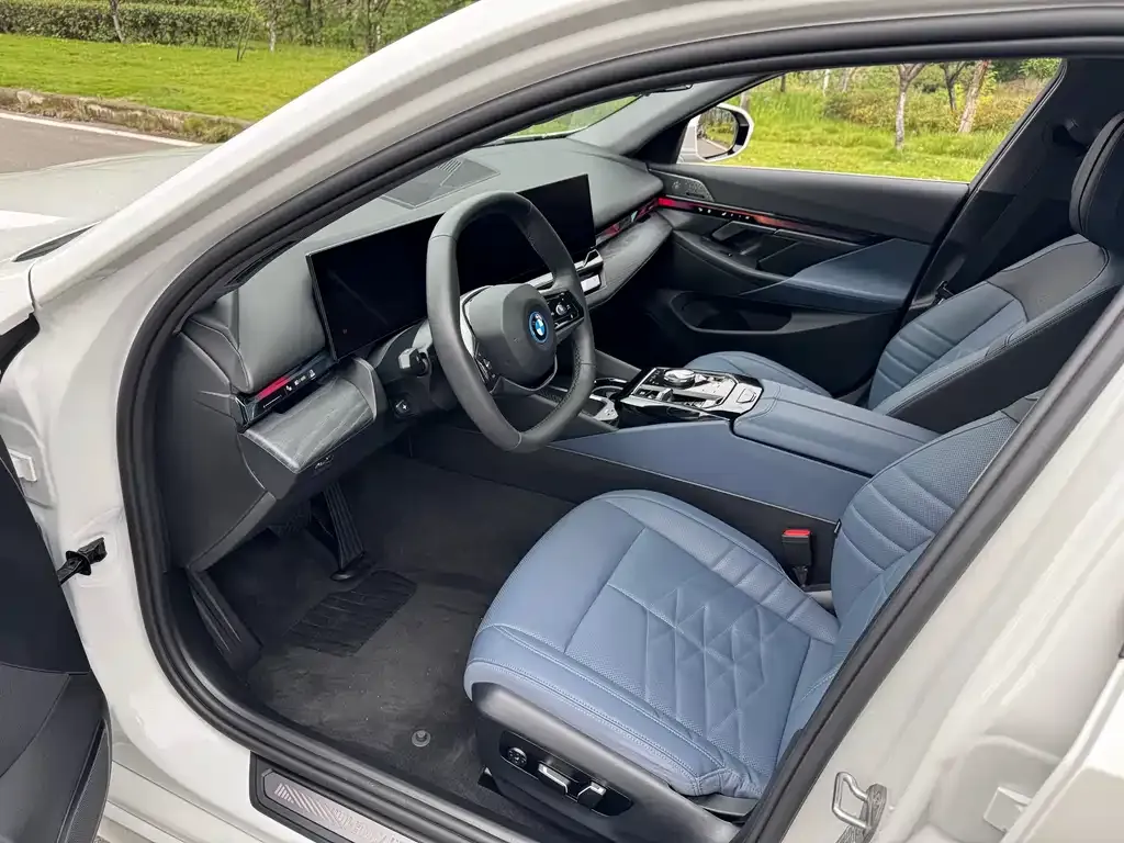 BMW i5 2024 из CN, фото 7