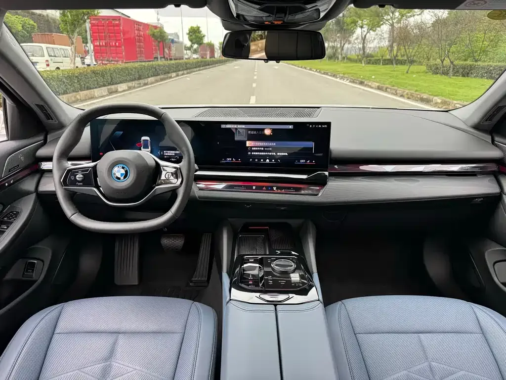 BMW i5 2024 из CN, фото 9
