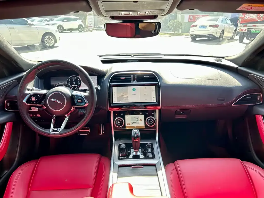 Jaguar XEL 2023 из CN, фото 4