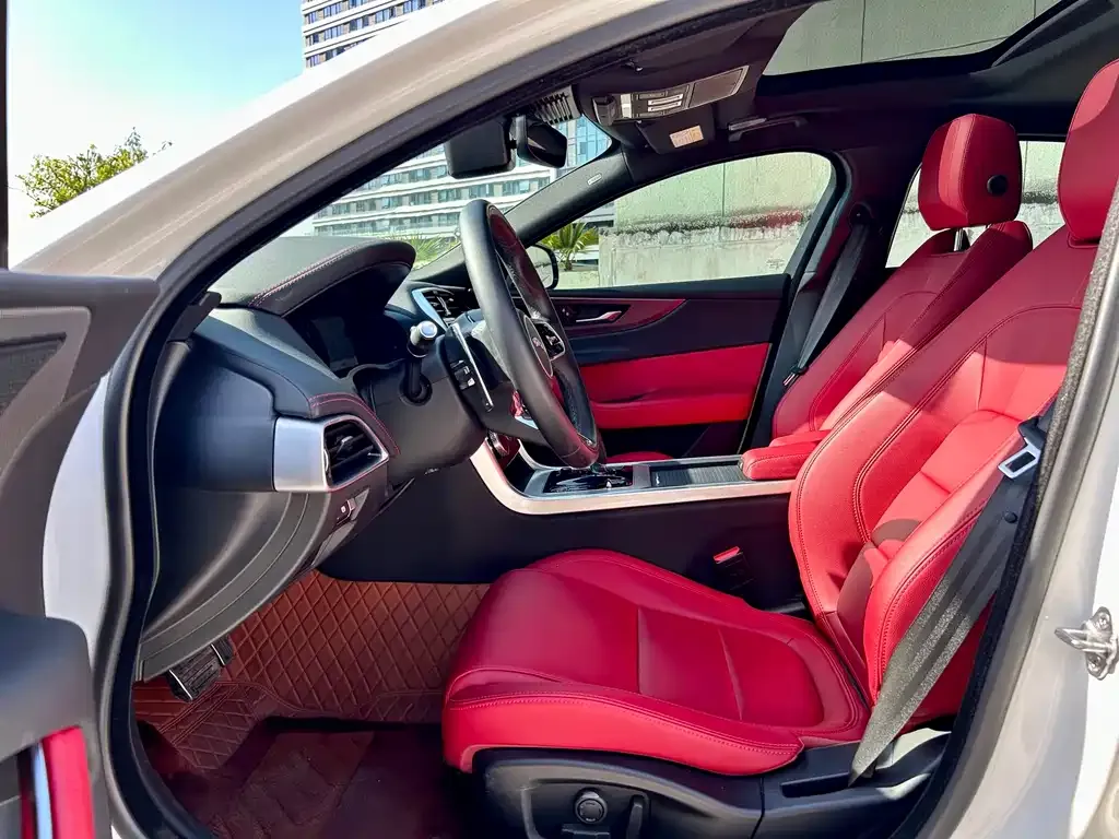 Jaguar XEL 2023 из CN, фото 8