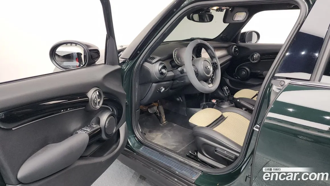 Mini Cooper 2023 из KR, фото 10