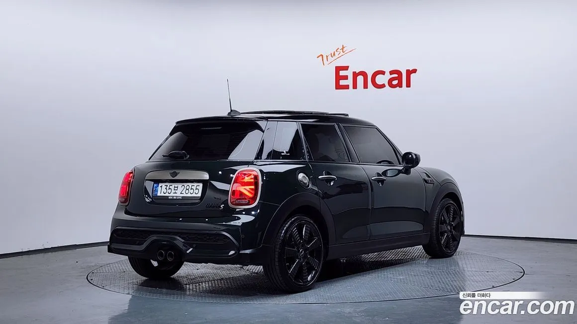 Mini Cooper 2023 из KR, фото 2