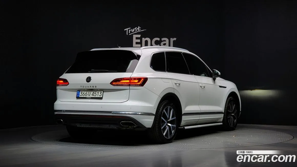 Volkswagen Touareg 2021 из KR, фото 2