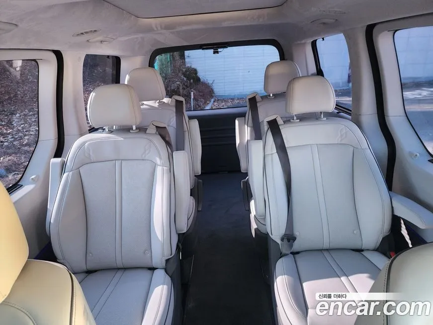 Hyundai Staria 2025 из KR, фото 9