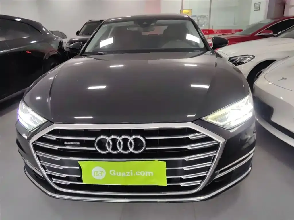 Audi A8 2021 из CN, фото 3