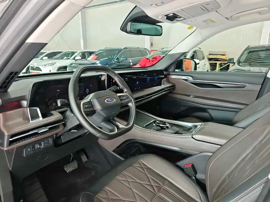 Ford Edge — фото 7