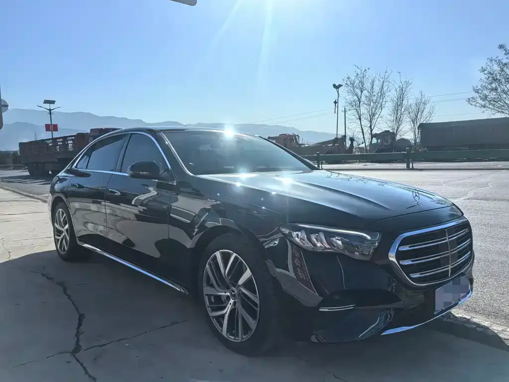 Mercedes-Benz E-Class 2024 из CN, фото 3