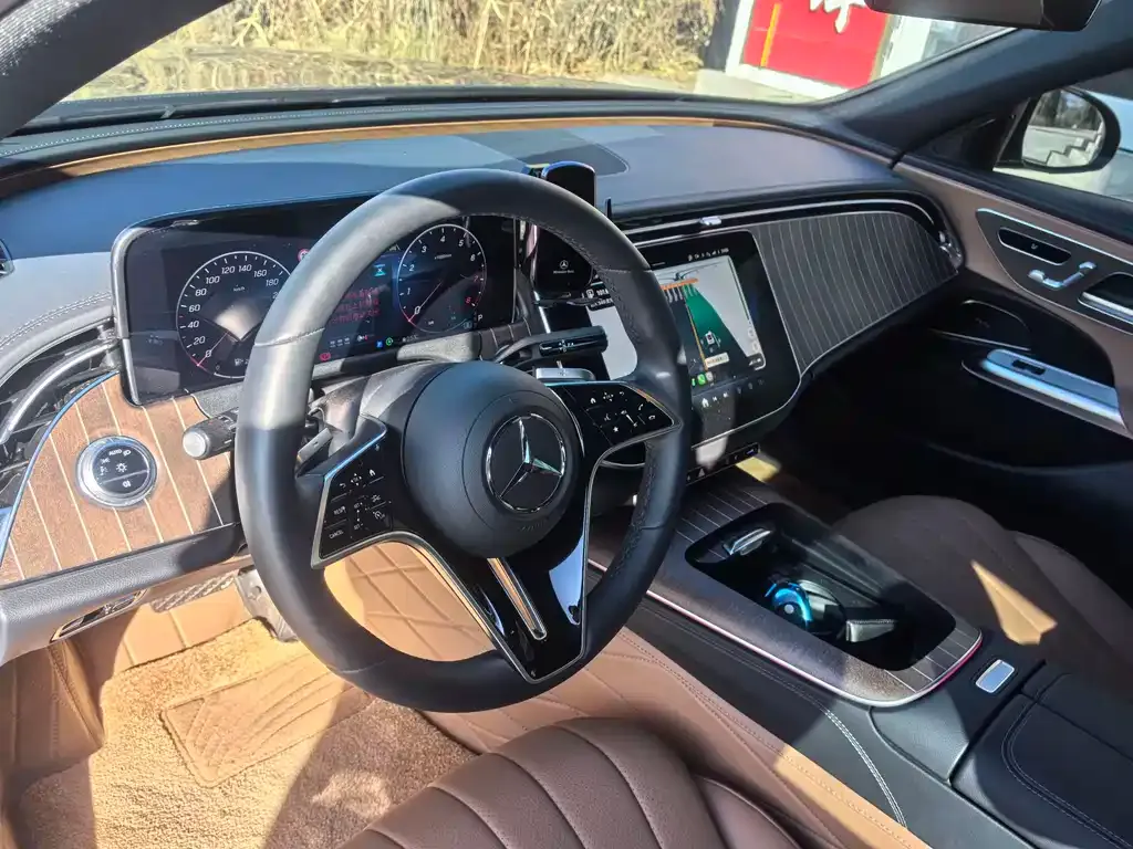 Mercedes-Benz E-Class 2024 из CN, фото 5