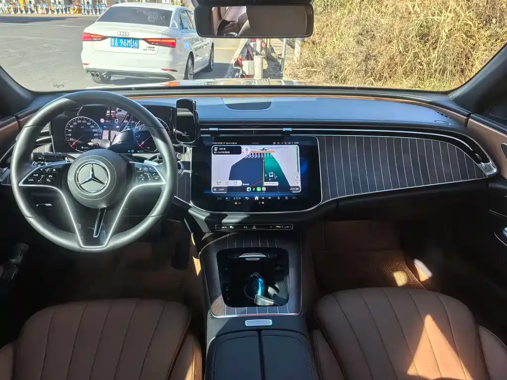 Mercedes-Benz E-Class 2024 из CN, фото 7