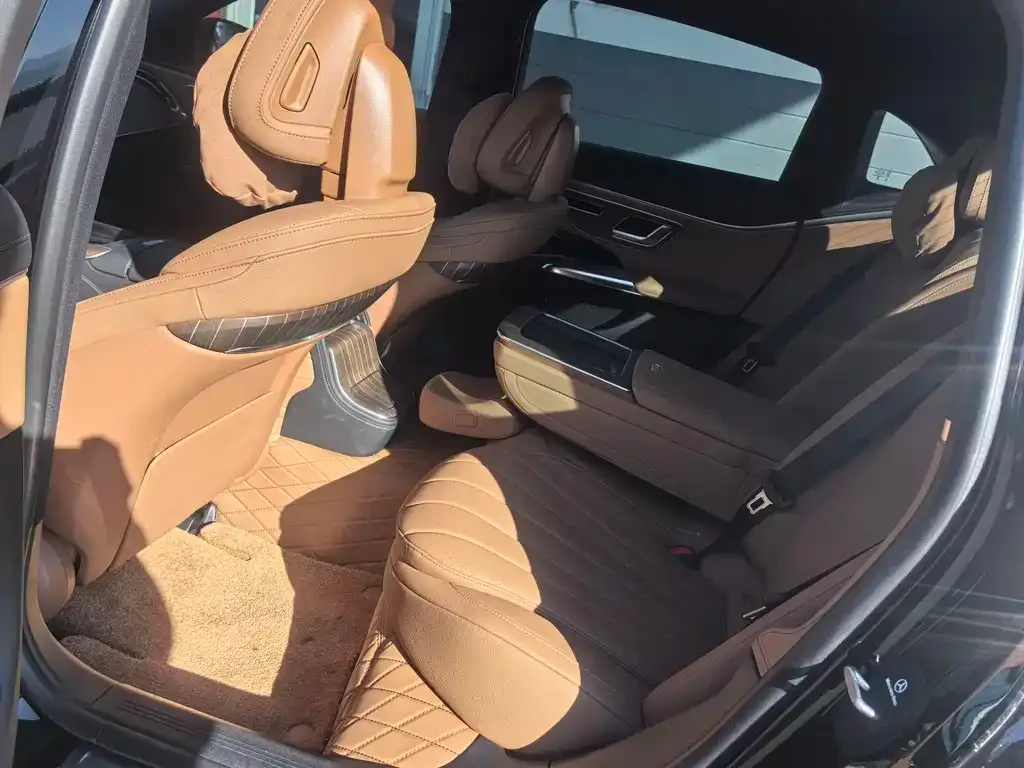 Mercedes-Benz E-Class 2024 из CN, фото 8
