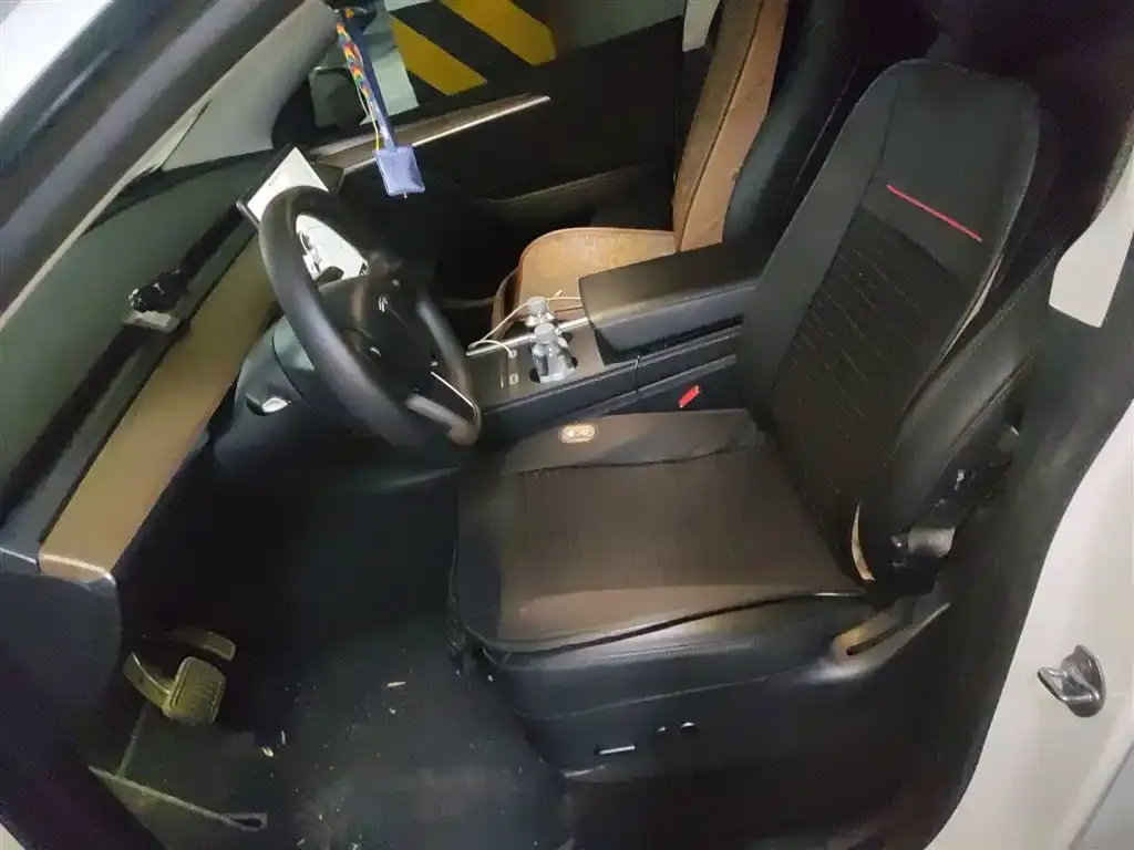 Tesla Model Y 2021 из CN, фото 8