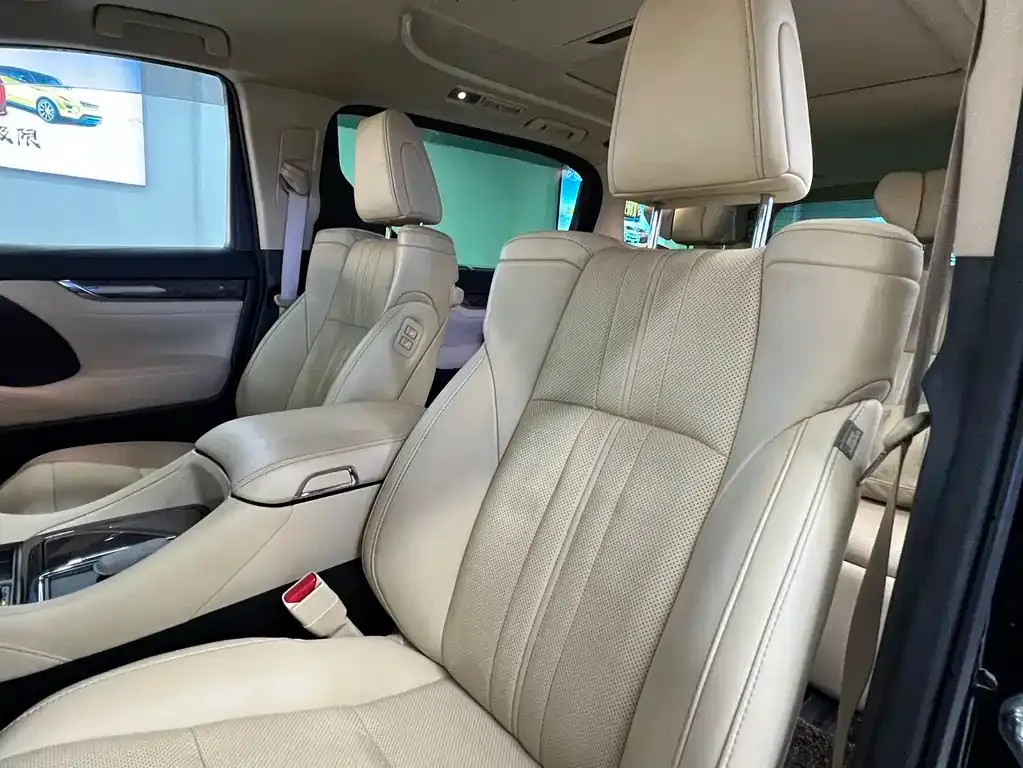 Toyota Alphard 2022 из CN, фото 7