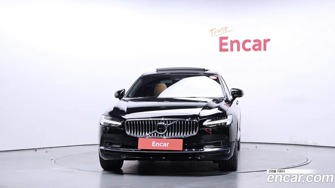 Volvo S90 2024 из KR, фото 3