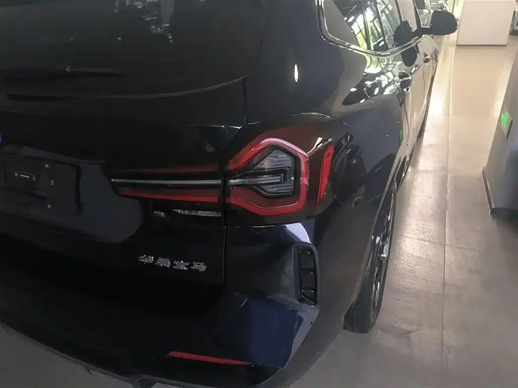 BMW iX3 2024 из CN, фото 8