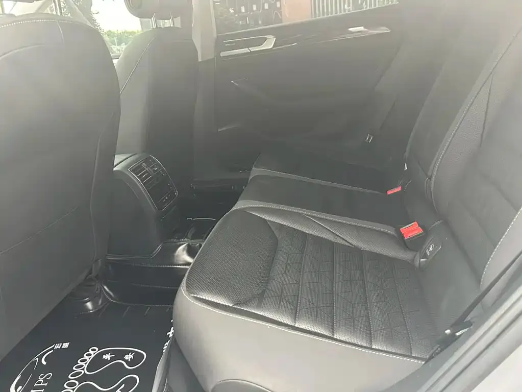 Volkswagen CC 2021 из CN, фото 8