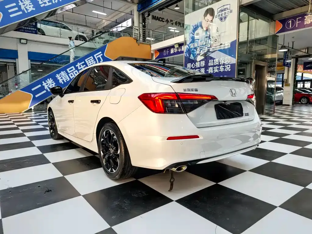 Honda Civic 2023 из CN, фото 10