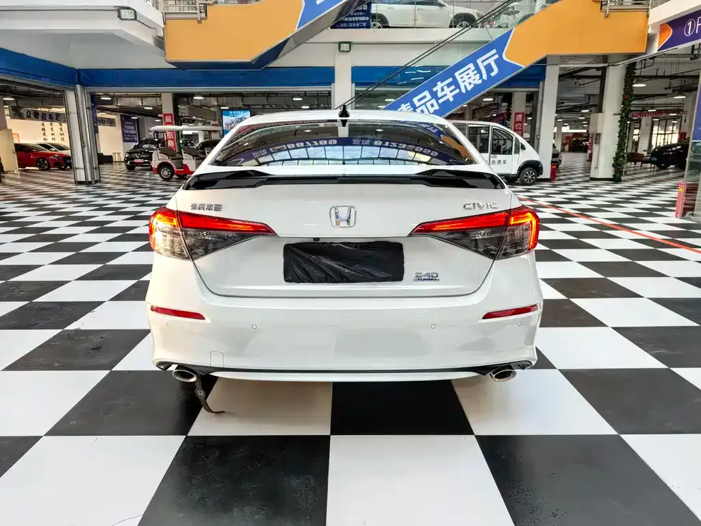 Honda Civic 2023 из CN, фото 9