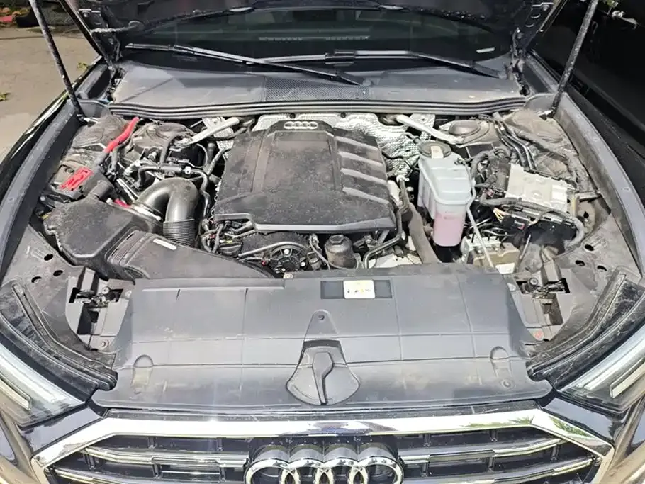 Audi A6L 2021 из CN, фото 10