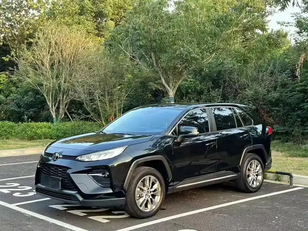 Toyota Wildlander — фото 1