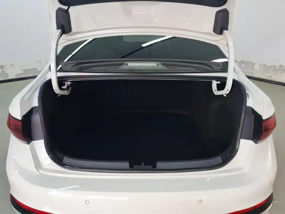 Volkswagen Sagitar 2023 из CN, фото 4