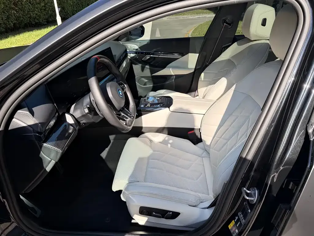 BMW i5 M60 2025 из CN, фото 10