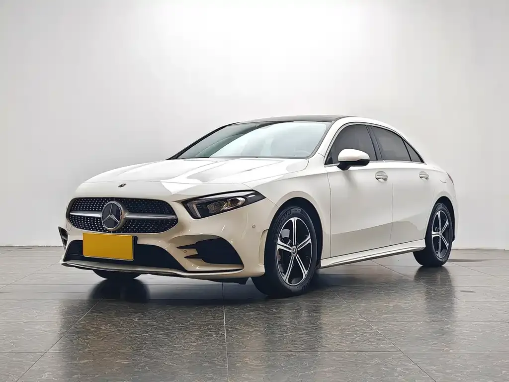 Mercedes-Benz A-Class 2023 из CN, фото 1