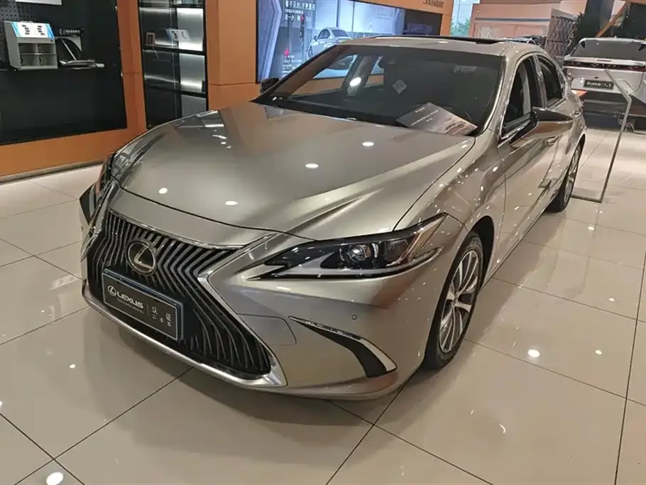 Lexus ES 2021 из CN, фото 1