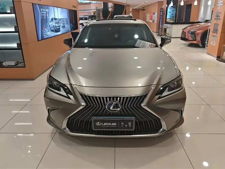 Lexus ES 2021 из CN, фото 2