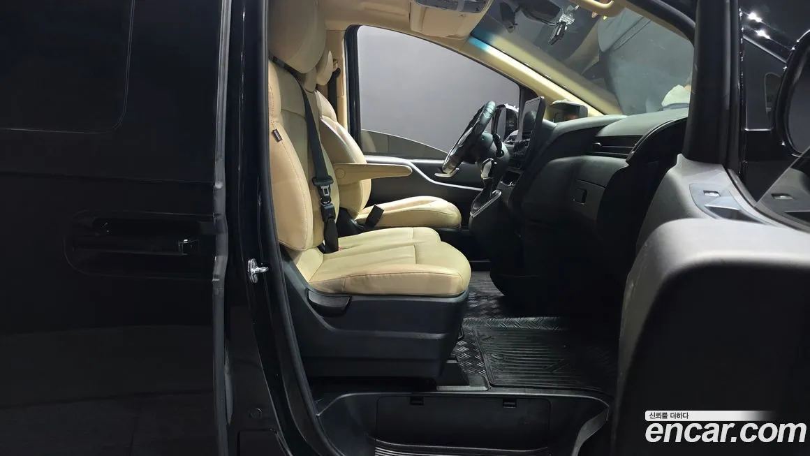 Hyundai Staria 2022 из KR, фото 10