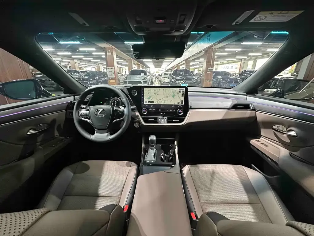 Lexus ES 2025 из CN, фото 4