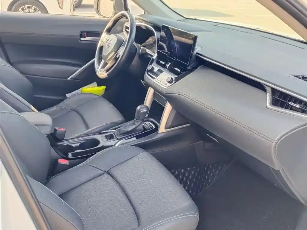 Toyota Frontlander 2023 из CN, фото 6