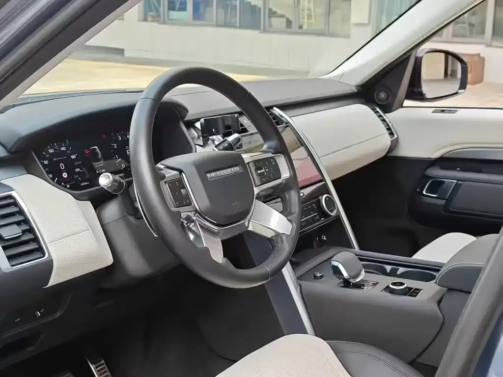 Land Rover Discovery 2021 из CN, фото 3