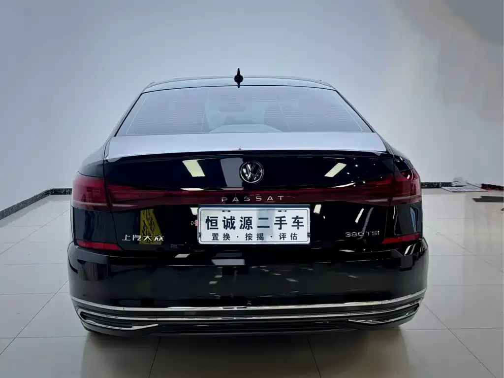 Volkswagen Passat — фото 3