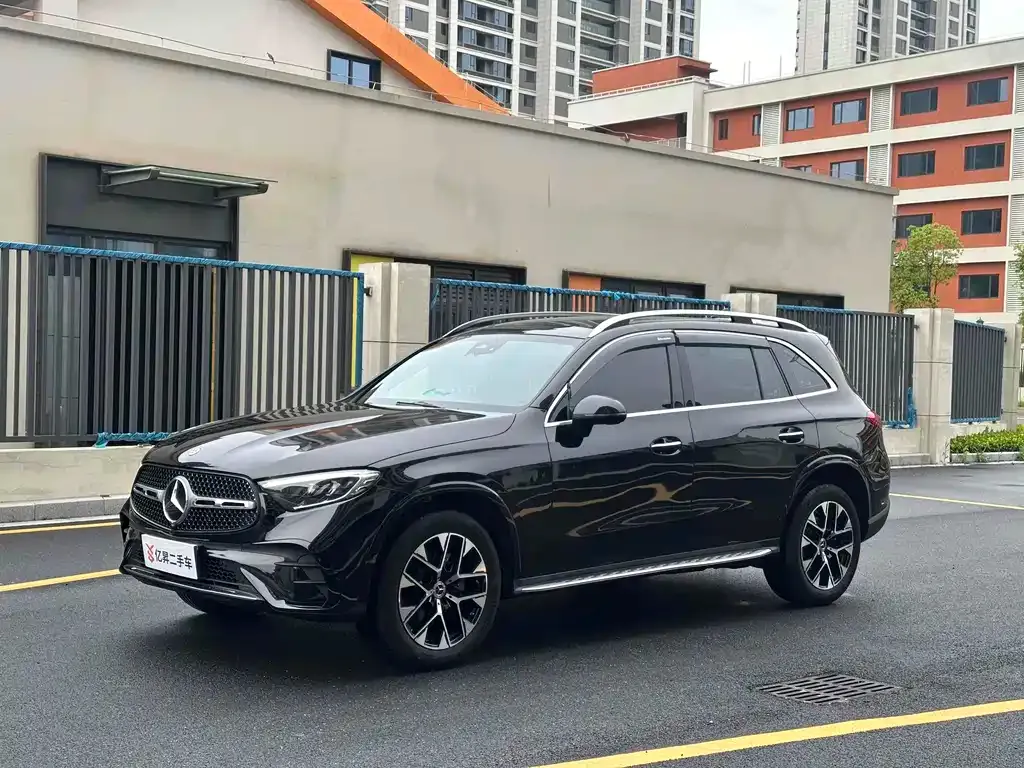 Mercedes-Benz GLC 2024 из CN, фото 3