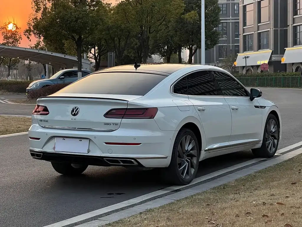 Volkswagen CC — фото 4
